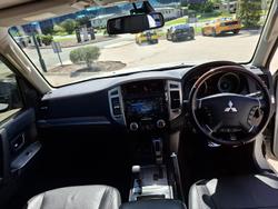 2014 Mitsubishi Pajero Exceed