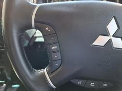 2014 Mitsubishi Pajero Exceed