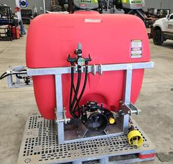 0 Silvan Slimline 800L + 8M Boom Red