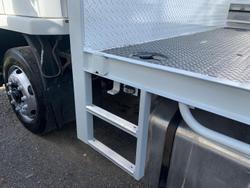 2015 Fuso Fighter 2427 White