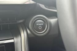 2024 Toyota C-HR GXL ZYX20R Glacier White