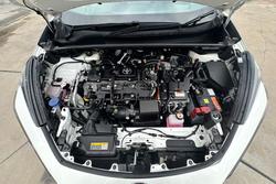 2024 Toyota C-HR GXL ZYX20R Glacier White