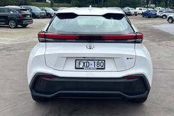 2024 Toyota C-HR GXL ZYX20R Glacier White