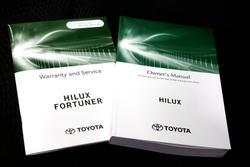 2024 Toyota Hilux SR