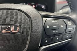 2025 Isuzu MU-X X-TERRAIN