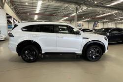 2025 Isuzu MU-X X-TERRAIN