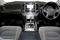 2017 Toyota Landcruiser GXL