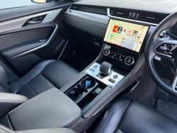 2021 Jaguar F-PACE P400 R-Dynamic SE