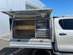 2018 Toyota Hilux SR5