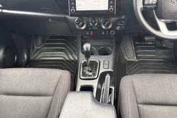 2025 Toyota Hilux SR GUN126R 4X4 Dual Range Glacier White