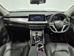 2021 LDV D90 Executive SV9A Grey