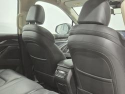 2021 LDV D90 Executive