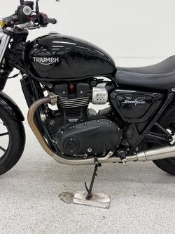2017 Triumph STREET TWIN Black