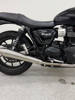 2017 Triumph STREET TWIN Black