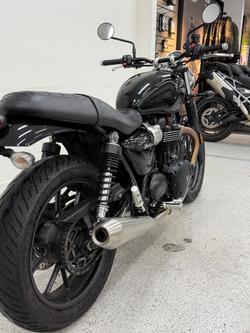 2017 Triumph STREET TWIN Black