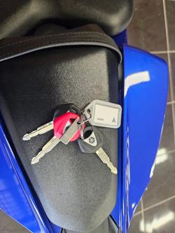 2025 Yamaha YZF-R7LA BLUE