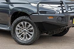 2022 Mitsubishi Pajero Sport GLX