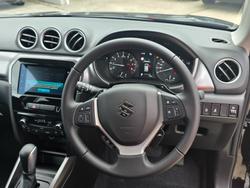 2025 Suzuki Vitara Turbo Hybrid