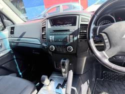 2011 Mitsubishi Pajero GLS NT MY11 4X4 White