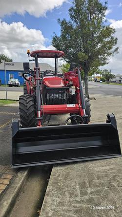 2026 CASE IH Farmall 85C + Loader Red