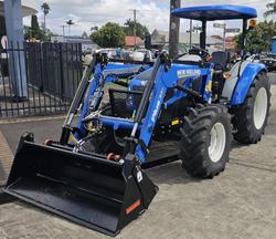 New Holland T4.75S + Loader