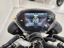 2026 Triumph STREET TRIPLE RS Yellow