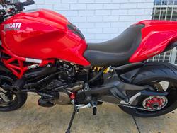 2014 DUCATI MONSTER 1200 Red