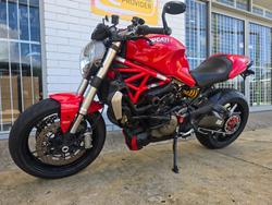 2014 DUCATI MONSTER 1200 Red