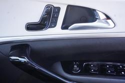 2023 Mahindra XUV700 AX7L