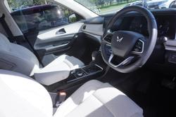 2023 Mahindra XUV700 AX7L