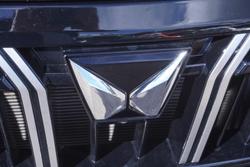 2023 Mahindra XUV700 AX7L