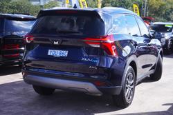 2023 Mahindra XUV700 AX7L