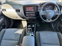 2018 Mitsubishi Outlander LS