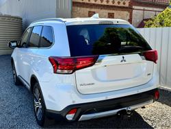 2018 Mitsubishi Outlander LS