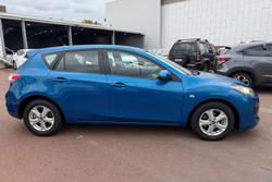2012 Mazda 3 Neo