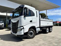 2025 Iveco S-Way AS230