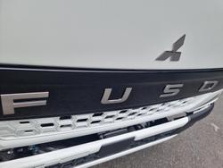 2025 Fuso Canter 515 White