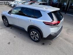 2025 Nissan X-TRAIL ST-L