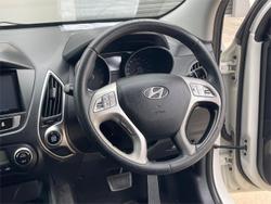 2012 Hyundai ix35 Elite LM MY12 AWD Vanilla White