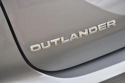2023 Mitsubishi Outlander Exceed