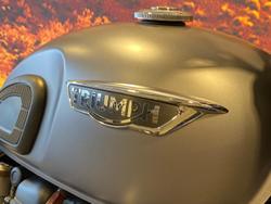 2017 Triumph Bonneville T120 Black Bonneville Grey