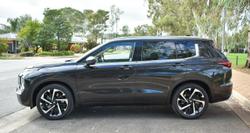 2023 Mitsubishi Outlander Exceed