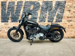 2025 HARLEY-DAVIDSON STREET BOB 117 (FXBB) ROAD VIVID BLACK