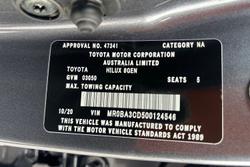 2020 Toyota Hilux SR5