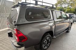 2020 Toyota Hilux SR5