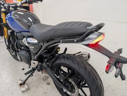 2026 Triumph SPEED 400 GREY