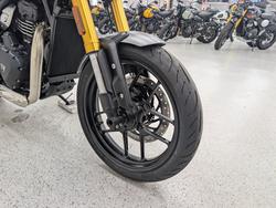 2026 Triumph SPEED 400 GREY