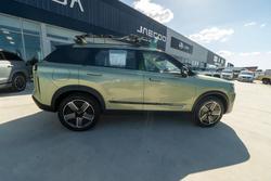 2025 Jaecoo J7 SHS Track