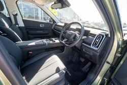 2025 Jaecoo J7 SHS Track