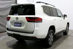 2022 Toyota Landcruiser VX